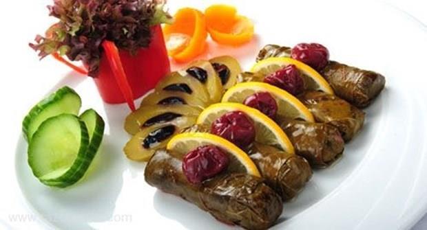 Vine Yapra Sarmas Konya<p>  Malatya<p>    Malatya ile zdeleen yemek.