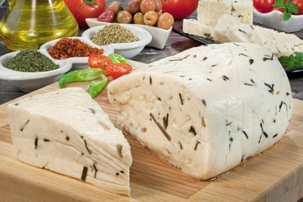 zellikle sahurda peynir tketilecekse de tuzsuz olanlar tercih edilmelidir.