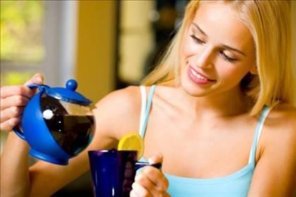 �zellikle "anemi"si olanlar�n buna �ok dikkat etmesi gerekiyor. �ay i�in en do�ru zamanlama, yemekten en az bir saat sonra...