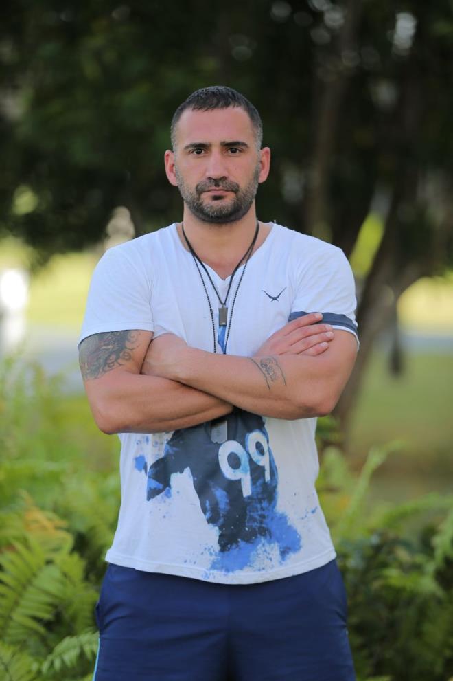 Elenen mit Karan sonu sonras u ifadeleri kulland: 42 yandaym burada gen arkadalara kar yarmak keyif verdi. Beni zorladlar. Olum iin yartm. Umarm onun kahraman olmuumdur.