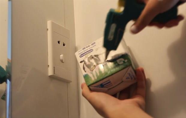 nk her zaman telefonun etrafnda raf eklinde bir blme bulunmuyor. Bu sorun iin zm ise st kutusu!