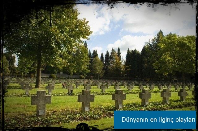 Meksika'daki bir salkl yaam merkezinin sahibi vasiyetine mezarln sigara iilmeyen blmnde gmlmek istediini srarla ekletmeye alt.