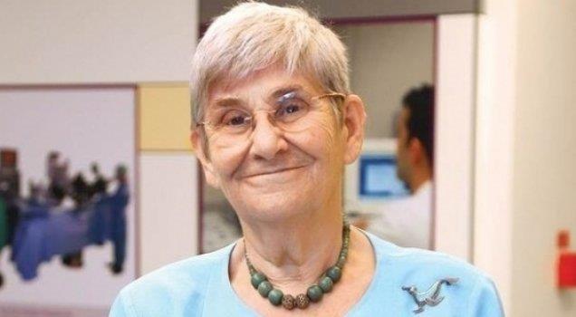 Vcudunuzda D vitamini eksikse zayflamanz ok zor. Bu sebeple yaz vakti muhakkak gneten faydalann. K vakti ise dardan D vitamini takviyesi alabilirsiniz. Bu srete bol bol tketmeniz gereken yiyecekler; st, balk, yumurta, tereya, yulaf ezmesi. Vcudunuz D vitamini ynnden zayfsa hormonlar dzgn retilmez ve ayrca kemikler gsz kalr.