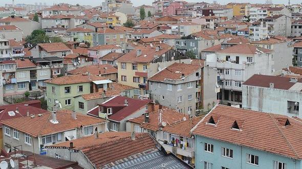 Sz konusu bedel, yapnn bulunduu arsann emlak vergi deeri ile binann toplam yap alan dikkate alnarak hesaplanacak yap yaklak maliyet bedelinin toplam zerinden, konut ve ticari olarak tek kullanml veya karma kullanml olup olmad gzetilecek. Karma kullanml yaplarda konut ve ticari olarak kullanlan alanlarn arsa oranlar ayr ayr dikkate alnarak, konutlarda yzde 3, ticari kullanmlarda yzde 5 katsaysyla arplacak.