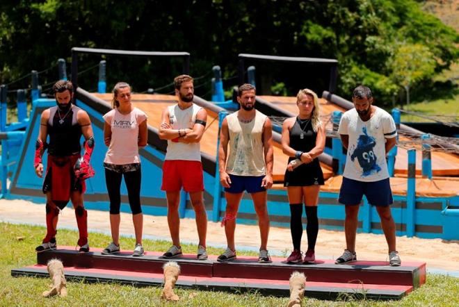Survivor 2018'in 95. blmnde iki dl oyunu oynand.    Tatl ve katamaranda yemek dll mcadele 10-6 nller'in oldu.