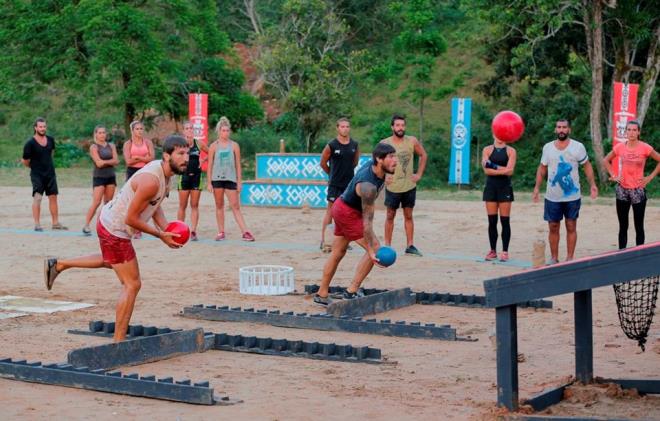 kinci mcadele ise Luis Fonsi konser dll oyunda yaand.    Gnlller'e 10-8 stnlk salayan nller konsere gitmeye hak kazand.