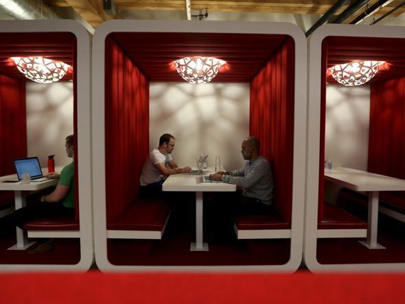 Kdemli rn Yneticisi  <br>  Yllk Maa: 201 bin 600 dolar