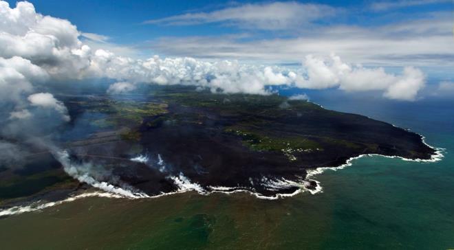 Hawaii'deki Kilauea Yanarda lav ve kl pskrtmeye devam ediyor.