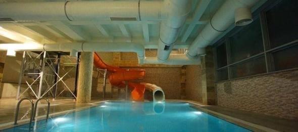 Dnyann birok lkesinden Trkiye'deki termal sulara ynelik talep olduunu dile getiren lter, "Salk Bakanl Halk Sal Genel Mdrl olarak kaplca sularnn kalitesi bakmndan izlemlerini yapyoruz.