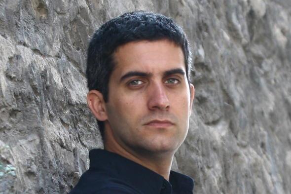 Memet Ali Alabora    Takipi says: 2.898.623