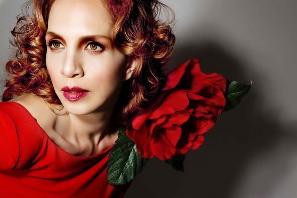 Sertab Erener    Takipi says: 3.101.012