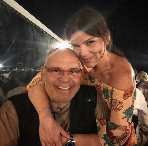 Pelin ztekin -  "lk akm! Benzediim, glmz sevdiim..."