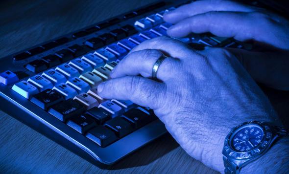 Seviye 2 (Bergie web) -    Arama motorlar ile eriemeyeceiniz web ierikleridir.