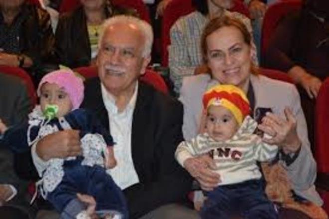 Sahibi olduu 2000&#8242;e Doru dergisinde ordu aleyhine hazrlad kapaklarla gvenlik glerinin terrle mcadelesine sk sk balta vurdu. O zamanki ad zel Harp Dairesi olan imdiki adyla zel Kuvvetler Komutanl&#8217;nn aleyhine ynelik yaynlar ile askerlerin tepkisini ekti.