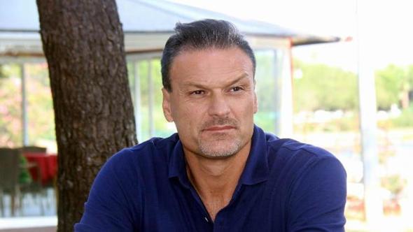 Alpay zalan zmir'den AK Parti milletvekili oldu.