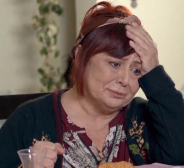 Bu tecrbeli oyuncuyu ise u sralar Elif dizisinde izliyorsunuz. Belki gen kuaklar bilmez ama o Yeilam'n bir dnemine damga vuran ocuk oyunculardan biri.