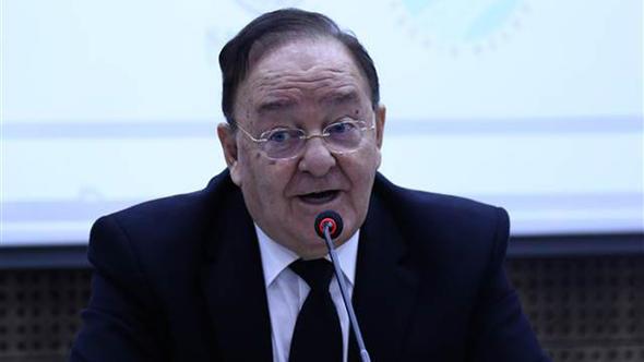 AK Partili Ahmet yimaya