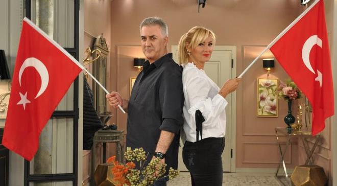 "Stdyo ileri yapacak; Kanal D&#8217;nin yeni sezonda stdyo ileri oalacak gibi grnyor. lk iaret, bu yarma olabilir. Program Buse Varol sunacak. Format ne kadar iyi olursa olsun, i sunucuda bitiyor. Mesela &#8216;ocuktan Al Haberi&#8217; ve Evrim Akn rnei&#8230;