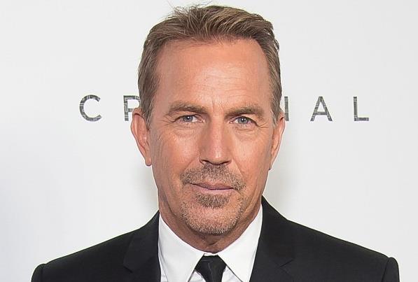 H DZ YOK DEL; Dier bir haber ise Selanik 1920 dizisi. Kanal D&#8217;nin ideal yeni sezon dizisi byk titizlik ve gizlilik ierisinde hazrlanyor. Selanik ve stanbul&#8217;daki setleri hazrlanan Selanik 1920 Destan dizisinin oyuncular bir bir belirleniyor. Byk bir emekle hazrlklar srerken oyuncu seimlerinde de olduka titizlikle allyor. Mustafa Kemal Atatrk' ise Kevin Costner'n canlandrca iddialar arasnda.