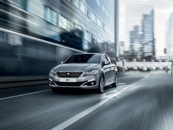 Yeni Peugeot 301 - ACCESS - PureTech - 82hp Euro6 - 79.300 TL:    ehir ii (L/100 km) 6,0  -  ehir d (L/100 km) 4,3  -  Ortalama (L/100 km) 4,9