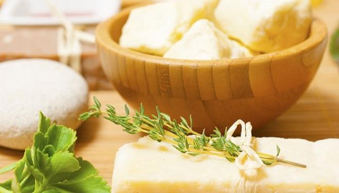 Bald, pirinti, peynirdi derken tereya da sahtekarlarn eline dt! Vcuda katklar ve faydalar saymakla bitmeyecek tereyann sahtesini retip piyasaya srdler. Peki, tereya alrken gerek olup olmadn nasl anlarz?