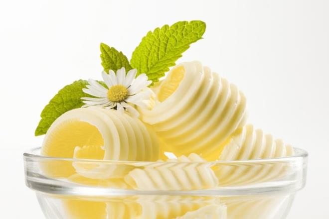 Erirken kendisinden daha farkl renkte (daha koyu sar) eriyorsa, bu yada boya kullanlm ve sahtedir.