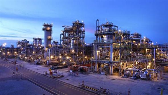 97 yeni irketin girdii listeye 261 retim, 128 ticaret, 88 hizmet, 23 inaat irketi bulunuyor. lListede yer alan 500 irketin toplam net satlar yzde 29,42'lik artla 1.204 milyar liraya ykseldi.    te Fortune 500'e giren en byk irketler: (Ciro)