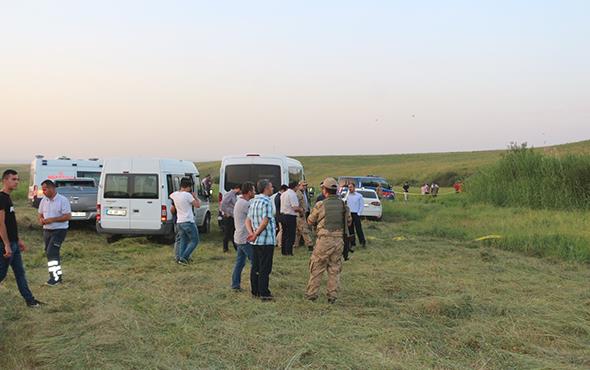 Durumun arama kurtarma ekiplerine bildirilmesinin ardndan blgeye gelen ekipler, dere kenarndaki Leyla&#8217;nn cesedini dar kardlar.