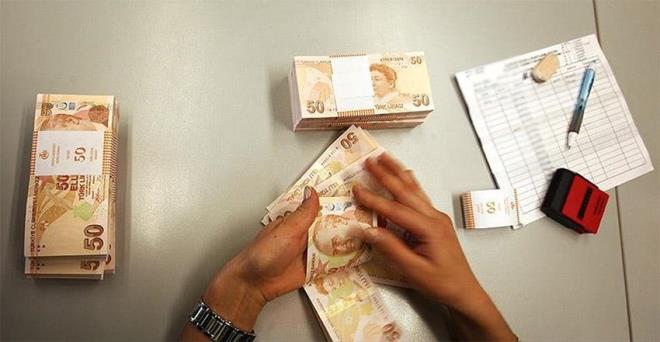 Buna gre temmuz aynda memur, szlemeli personel ve memur emeklisi yzde 8,67 zam alacak. i ve Bakur emeklisinin zam oran ise yzde 9,17 oldu.