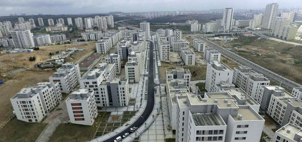 Babakanlk Toplu Konut daresi Bakanl (TOK), 26 ilde 1 milyon 114 bin 187,98 metrekare byklndeki 108 arsay sata sundu.