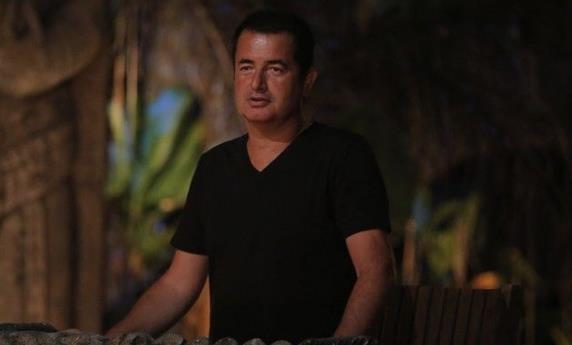 ACUN'A SRPRZ ARI: Ortaca Belediye Bakan Hasan Karaelik, gazetecilere yapt aklamada, "ncelikle Acun Medya ailesine basal dilemek istiyorum hem kendi ahsm, hem de Dalyan&#8217;daki turizmciler adna. Yaanan ac olayn ardndan Acun beyin Dominik&#8217;te ekim yapmayaca haberleri kt. Biz de Dalyan&#8217;n doas ile Dominik&#8217;i aratmayacak bir yapya sahip olduunu bildiimiz iin bundan sonra yaplacak Survivor ekimlerinin blgemizde yaplmasn yerel ynetim ve turizmci arkadalar olarak Acun beyden talep ediyoruz. Acun beyin Dalyan&#8217;mza da ok ciddi bir katks olacaktr" diye konutu.