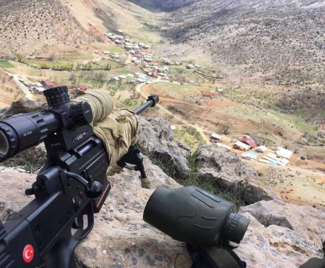 Yapm bir yldan beri devam eden ve zaman zaman i makinelerine fzeli saldrlar sonucu ehitler verilen 12 s blgelesinin yapm tamamland.