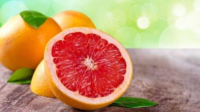 Greyfurt yemekten nce yarm greyfurt yiyerek ya da bir bardak taze sklm greyfurt suyu ierek baka bir nlem almadan  ayda 1.5 kilo verilebildii ortaya kt. Greyfurtun iindeki fitokimyasallar inslin seviyelerini drerek itah azaltyor.