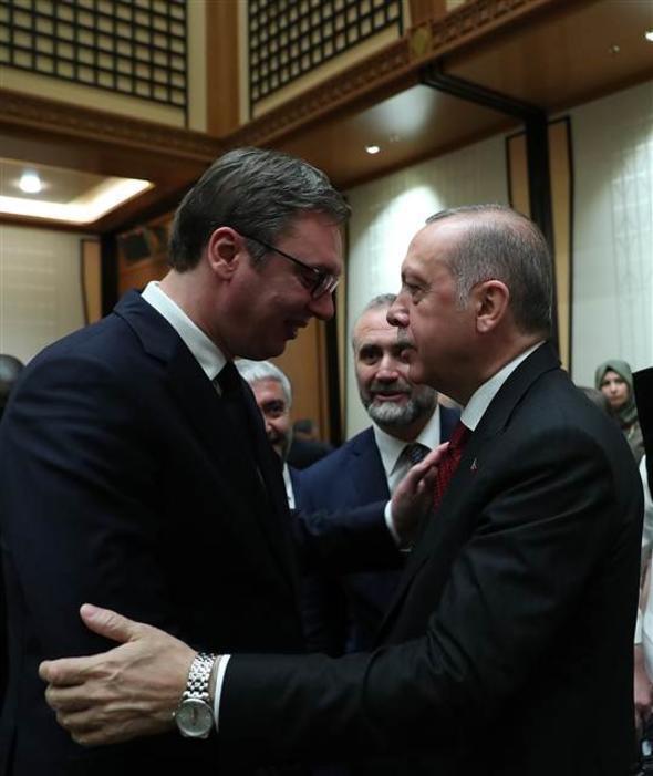 Trene Srbistan Cumhurbakan Aleksandar Vucic de katld.