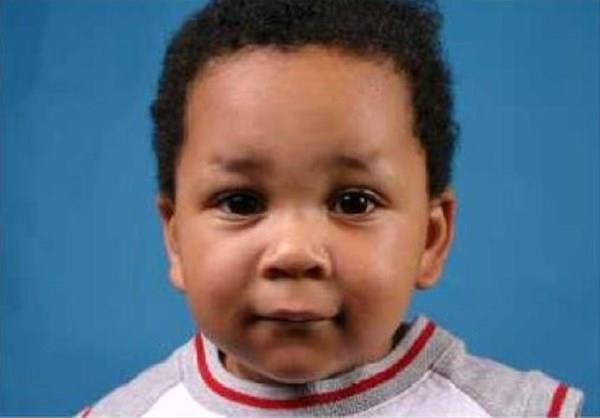 Sihirli Annem dizisinde Toprak Bebek karakterini canlandran Jordan Boyner, 1 Ekim 2003 tarihinde dodu ve  Sihirli Annem'de Toprak bebei canlandrd.