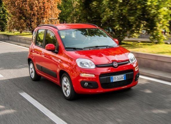 Fiat 500 Ailesinde sunulan avantajlar kapsamnda, 500X modelinde Konfor ve Premium paket ile metalik renk fiyat fark alnmyor.    2018 model 500L ve 500L Wagon modellerinde ise opsiyonel olarak sunulan alr cam tavan, panoramik cam tavan, gr paketi ve stil paketi donanmlar hediye ediliyor.