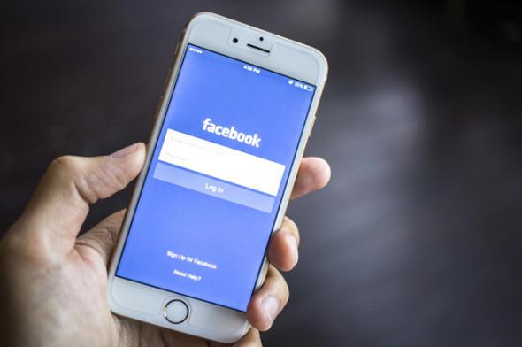 Telefon numaranz<p>      En iyi ihtimalle, gizli bir hayrannz sizin rzanz almadan size ulaabilir. En kt senaryo ise sizi her an rahatsz edebilecek bir takntl hayran ile uramak zorunda kalmak...