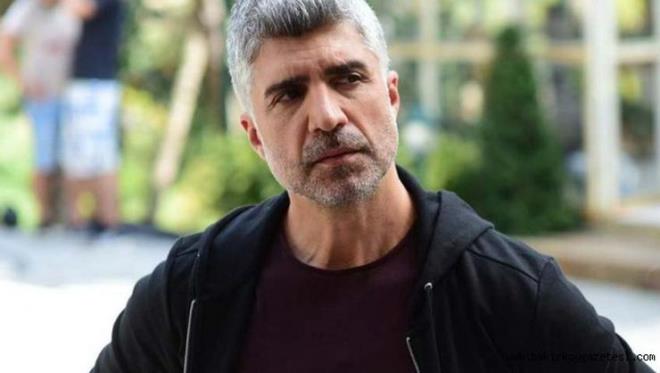 Bir erkei byten iki gl duyguyu ayn zaman iinde yaadm. Ya ne olursa olsun, buna ne kadar hazr olursanz olun, doum ve lmle yzletiiniz an tm hayatnz tahmin edemeyeceiniz kadar etkileyen iki fenomendir. Hele hele doan ocuunuz, len babanz ya da anneniz ise!..