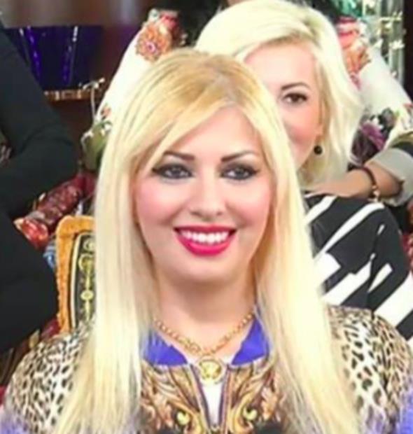Ece KO<br>  Yurt d ilerinden sorumlu ynetici bacdr. Kandilli'deki Dragos ismi verilen rgt merkezinde Adnan Oktar ile beraber kalr. Uluslararas makalelerin yaynlanmas ve konferanslarn organizasyonu ile ilgilenir. Adnan Oktar adna tm uluslararas lobi faaliyetini Sinem Tezyapar ile ynetir.    Adnan Oktar'n antaj yapmak istedikleri kiilerin aklarn bulur.