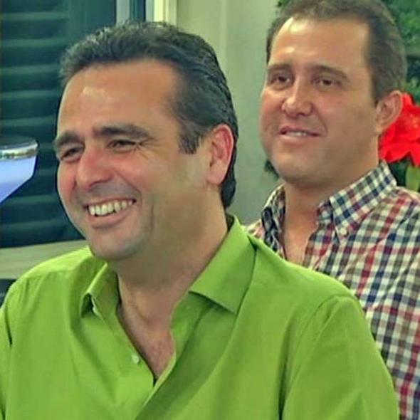 Erol MEK<br>  rgtn parasal faaliyetlerini yneten kardelerdendir, silahldr. Seyrantepe'de bulunan rgt evlerinden birinde konaklar.    Hileli iflaslar, ailelerden kalan miraslarn hile yolu ile ele geirilmesi, rgtn fon tabir edilen para havuzunun ynetimi, rgt tanmazlar ile ilgili tasarruflar konusunda karar vericilerdendir.