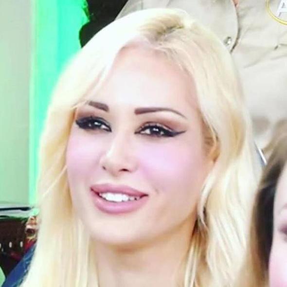 Ebru ALTAN  <br>  Kod ad: mparatorie. Dragos ismi verilen rgt merkezinde Adnan Oktar ile beraber kalr. Adnan Oktar ile srekli beraberdir. Stdyo'daki ilerini yrtr. rgte kazandrlacak kzlarla balantya geer ve ikna iin konuur. Hukuk konularnda yardmc olur. Ynetici bacdr.    eitli erkeklerin rgte faydal hale gelmesi iin sosyal hesaplar zerinden flrt eder.