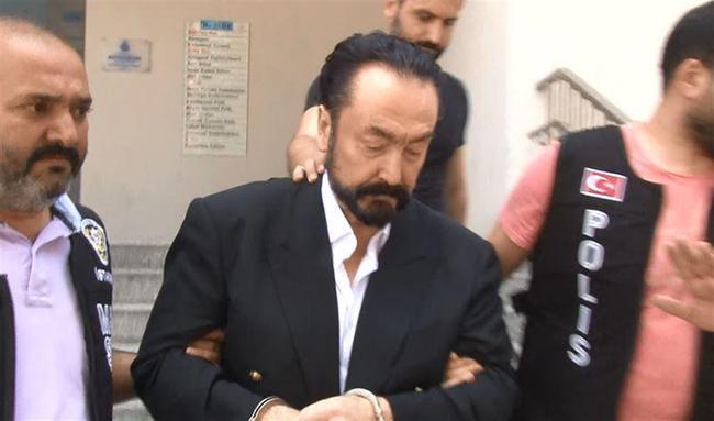 11 Temmuz'da d�zenlenen dev operasyonla Adnan Oktar ve �rg�t�nden �ok say�da ki�i g�zalt�na al�nd�. Operasyon T�rkiye g�ndemine otururken g�zalt�lar hala devam ediyor.