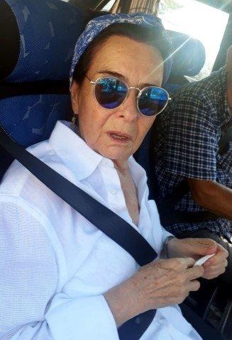 T�rk Ceza Kanunu'nun (TCK) 123'�nc� maddesine g�re 'ki�ilerin huzur ve s�k�nunu bozma' su�undan 3 aydan 1 y�la kadar hapis cezas� ve TCK'nin 53'�nc� maddesi gere�ince baz� haklardan mahrum b�rak�lmas� istenen tutuksuz san�k Alsan, duru�maya kat�lmad�.