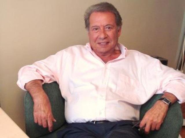 1999 ylnda Yap Kredi Yaynlarndan konuma sorunlarn inceleyip irdeleyen &#8220;Konuan nsan&#8221;, 2006 ylnda ise Remzi Kitapevi&#8217;nden &#8220;Sz Syleme Ve Diksiyon&#8221; isimli kitaplar karmtr. 2010 ylnda &#8220;Bir Avu Deniz&#8221; sinema filminde (Cengiz Akbay) karakterini canlandrrken Engin Altan Dzyatan, Berrak Tznata, Can Grzap, Ayda Aksel, Zeynep zder, Turul Tlek, Ahu Yatu ile beraber oynad.