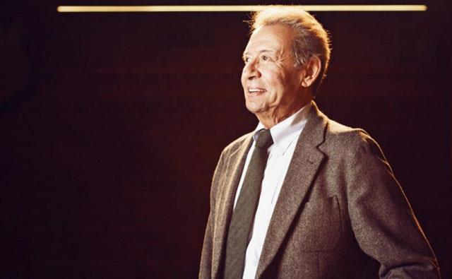 Aye ve Elif adnda iki kzlar var. Mart 2011 aynda Ayegl Bilgen ile evlendi. Haziran 2011 aynda boanmak iin evlerini ayrdlar.