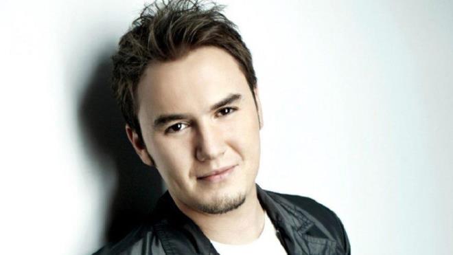 Belediye Bakan mer nal ise "Konserin iptal edilmesi iin ok sayda vatandamz belediyeyi arad. Mustafa Ceceli hakknda kamuoyuna yansyan haberler onun ailevi meseleleridir. Ancak kamuoyundan bu konser ncesinde tepki aldk. Bu nedenle de konseri iptal ettik. 29 Temmuz akam festivalimizde Gkhan Tepe sahne alacak" diye konutu.