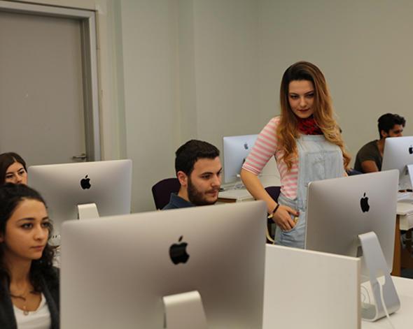 <p>STANBUL</p>  <p>stanbul Esenyurt niversitesi</p>  <p>renci says: 7 bin 255</p>  <p>Kadrolu retim eleman says: 196</p>  <p>Kadrolu retim yesi says: 119</p>