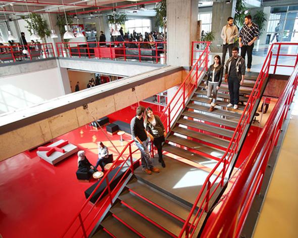 <p>STANBUL</p>  <p>Altnba niversitesi</p>  <p>renci says: 9 bin 858</p>  <p>Kadrolu retim eleman says: 476</p>  <p>Kadrolu retim yesi says: 249</p>