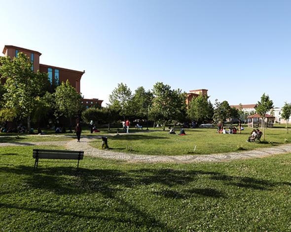 <p>STANBUL</p>  <p>stanbul 29 Mays niversitesi</p>  <p>renci says: 1.562</p>  <p>Kadrolu retim eleman says: 104</p>  <p>Kadrolu retim yesi says: 62</p>