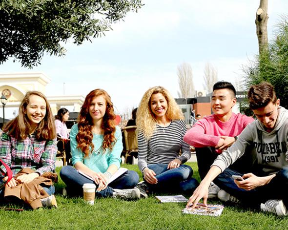 <p>STANBUL</p>  <p>stanbul Aydn niversitesi</p>  <p>renci says: 28 bin 808</p>  <p>Kadrolu retim eleman says: 850</p>  <p>Kadrolu retim yesi says: 475</p>